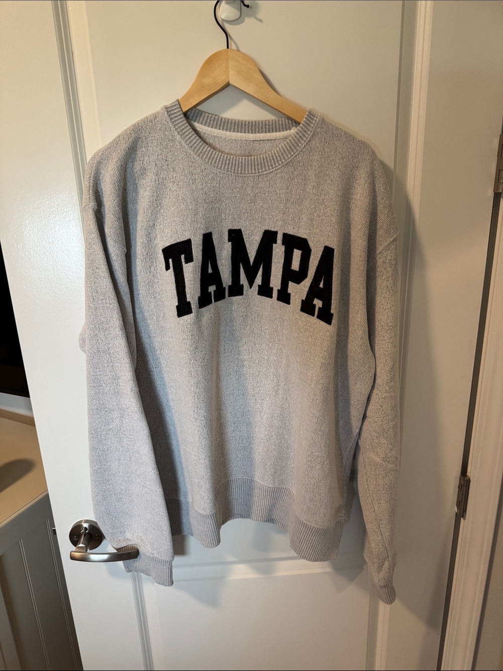 Tampa Crewneck Sweatshirt - Light Gray with navyApplique
